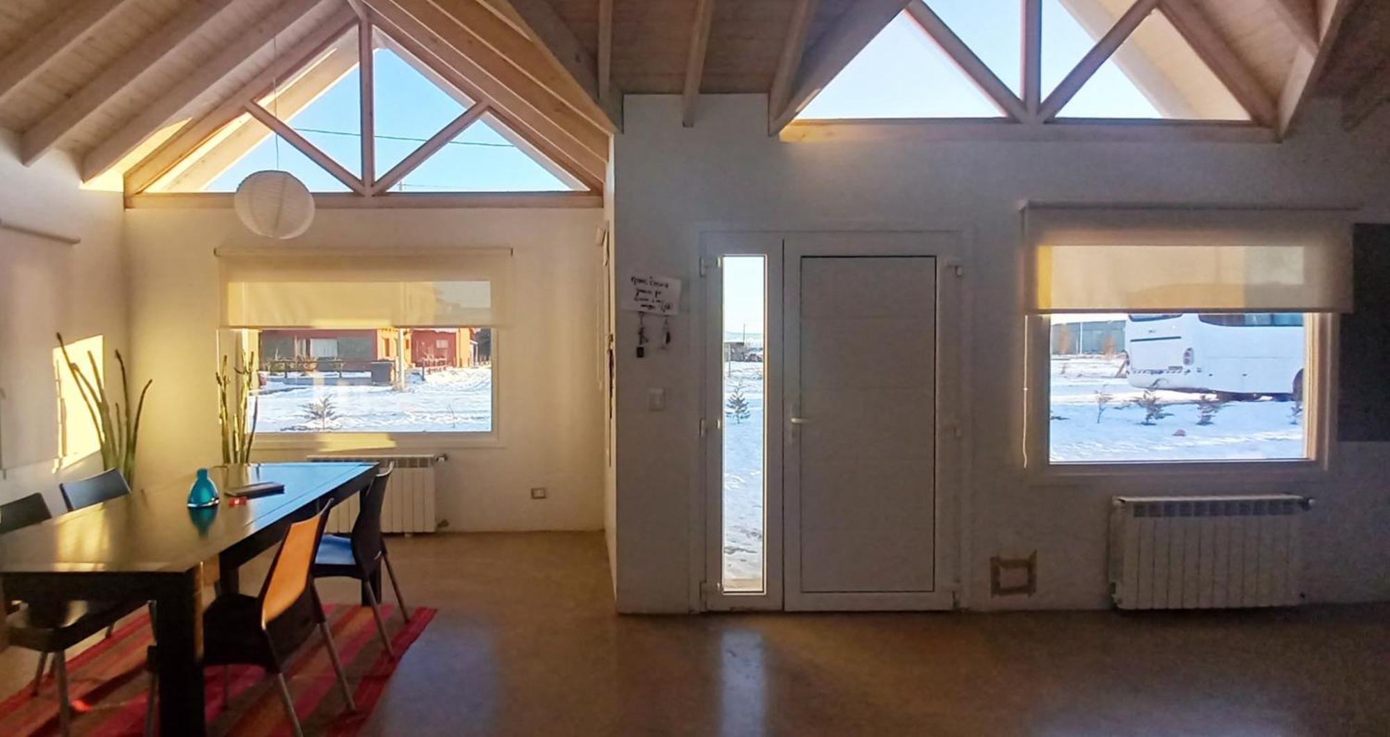 Апартаменты Calafate Casa En El Medio De La Ciudad Super Luminosa Эль-Калафате Экстерьер фото
